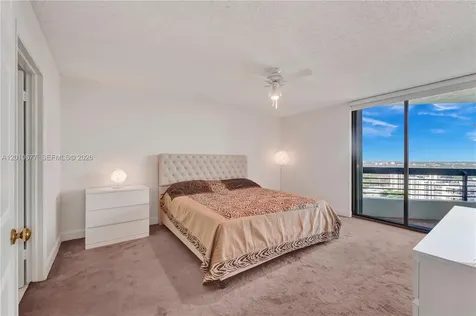 3500 Mystic Pointe Drive Aventura FL 33180
