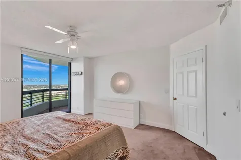 3500 Mystic Pointe Drive Aventura FL 33180