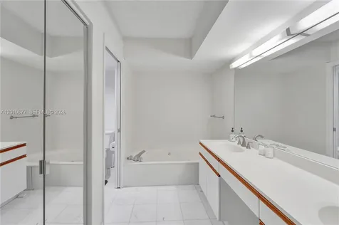 3500 Mystic Pointe Drive Aventura FL 33180