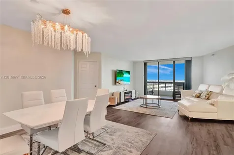 3500 Mystic Pointe Drive Aventura FL 33180