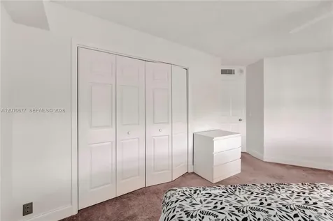 3500 Mystic Pointe Drive Aventura FL 33180