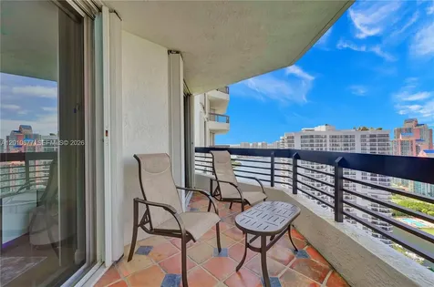 3500 Mystic Pointe Drive Aventura FL 33180