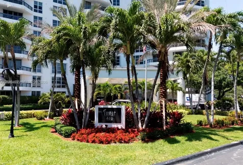 3500 Mystic Pointe Drive Aventura FL 33180