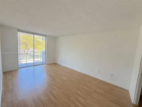 482 NW 165th Street Road Miami FL 33169