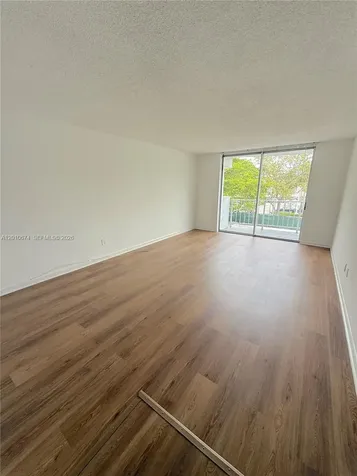 482 NW 165th Street Road Miami FL 33169