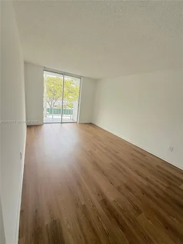 482 NW 165th Street Road Miami FL 33169