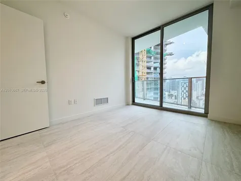 77 SE 5th Street Miami FL 33131