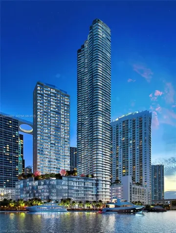 77 SE 5th Street Miami FL 33131