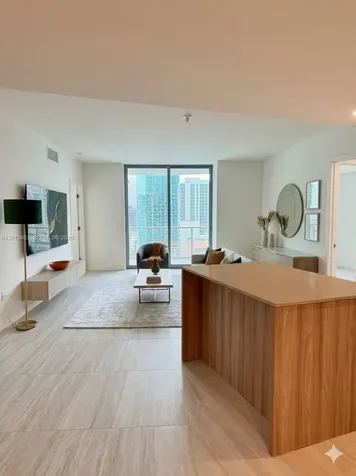 77 SE 5th Street Miami FL 33131