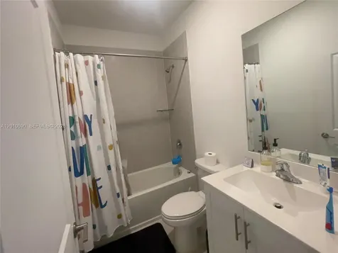 10005 SW 228th Terrace Miami FL 33190
