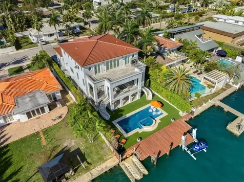 1460 S Treasure Drive North Bay Village FL 33141
