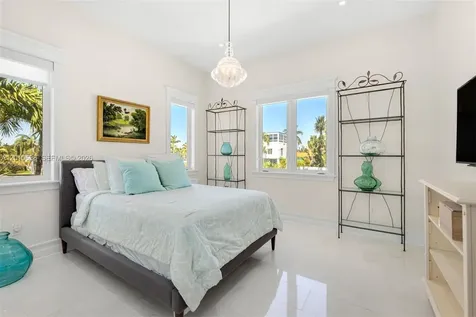 1460 S Treasure Drive North Bay Village FL 33141