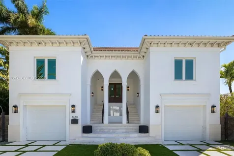 1460 S Treasure Drive North Bay Village FL 33141