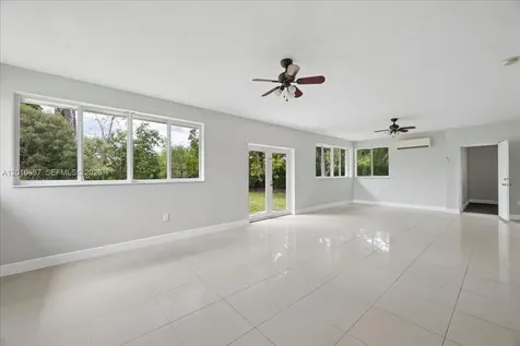 9280 SW 164th Street Palmetto Bay FL 33157