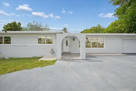 9280 SW 164th Street Palmetto Bay FL 33157