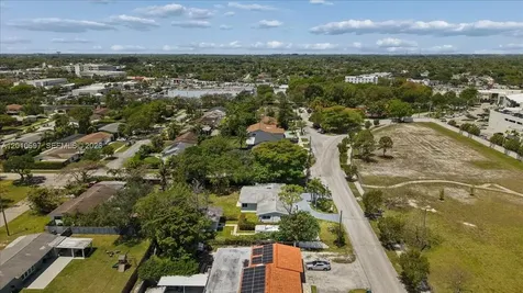 9280 SW 164th Street Palmetto Bay FL 33157
