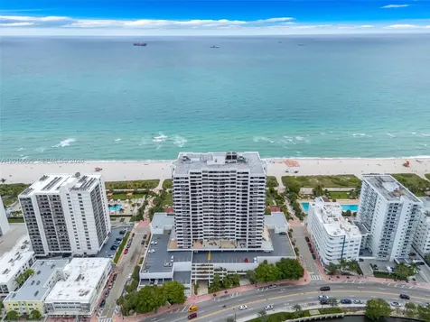 2555 Collins Avenue Miami Beach FL 33140