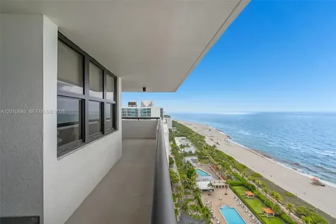 2555 Collins Avenue Miami Beach FL 33140