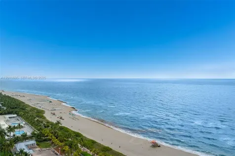 2555 Collins Avenue Miami Beach FL 33140