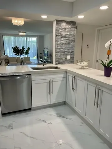 1266 S Military Trail Deerfield Beach FL 33442