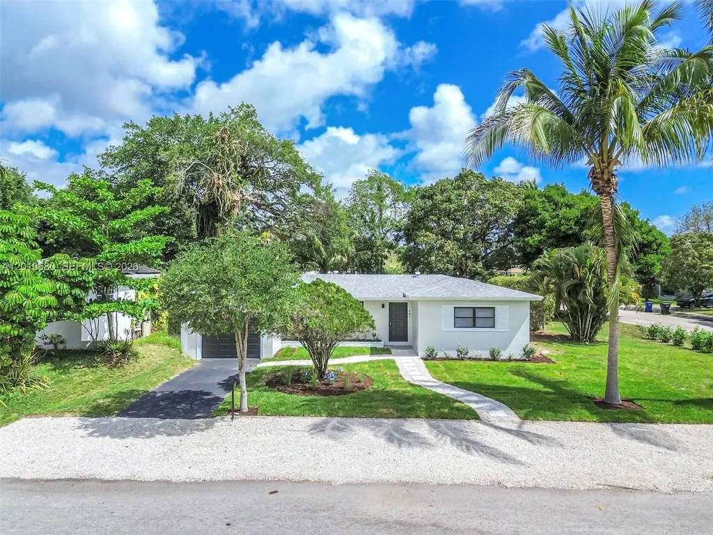 981 NE 152nd Street Miami FL 33162