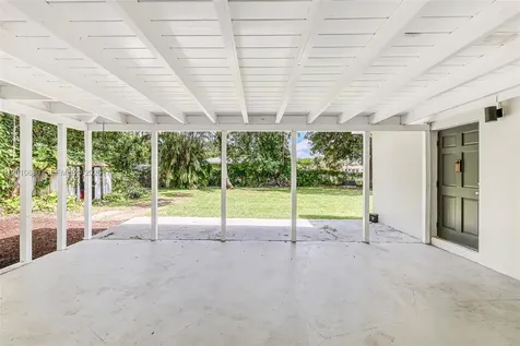 981 NE 152nd Street Miami FL 33162