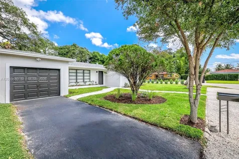 981 NE 152nd Street Miami FL 33162