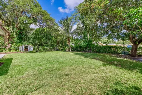 981 NE 152nd Street Miami FL 33162