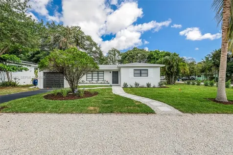 981 NE 152nd Street Miami FL 33162