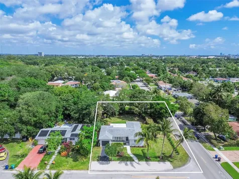 981 NE 152nd Street Miami FL 33162
