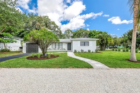 981 NE 152nd Street Miami FL 33162