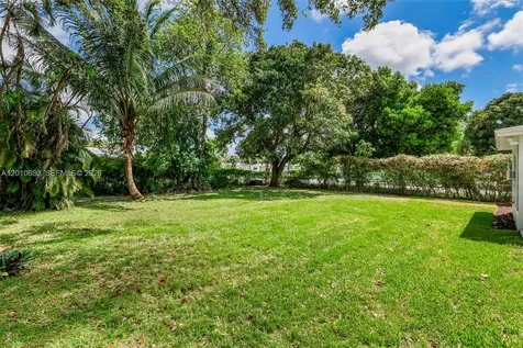 981 NE 152nd Street Miami FL 33162