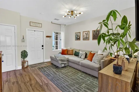 22181 SW 92nd Place Cutler Bay FL 33190