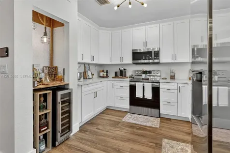 22181 SW 92nd Place Cutler Bay FL 33190