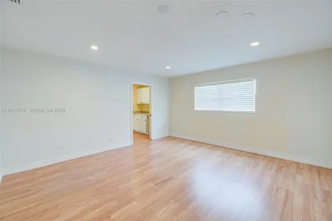 359 10th Street Lake Park FL 33403