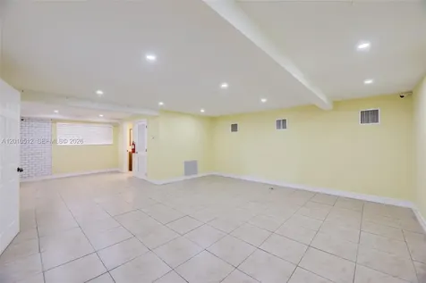 359 10th Street Lake Park FL 33403