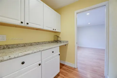 359 10th Street Lake Park FL 33403
