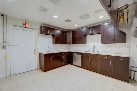 359 10th Street Lake Park FL 33403