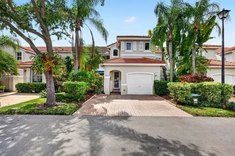 1581 Yellowheart Way Hollywood FL 33019