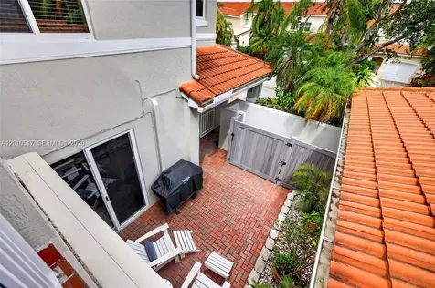 1581 Yellowheart Way Hollywood FL 33019