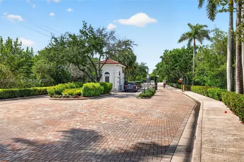 1581 Yellowheart Way Hollywood FL 33019