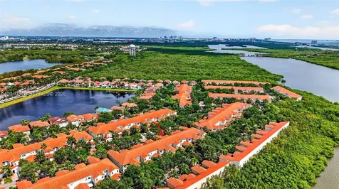 1581 Yellowheart Way Hollywood FL 33019