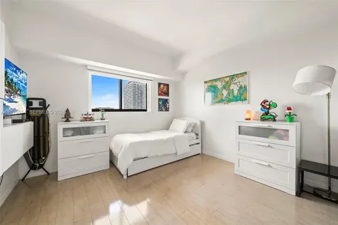 460 NE 28th Street Miami FL 33137