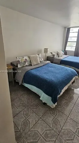 100 Lincoln Road Miami Beach FL 33139