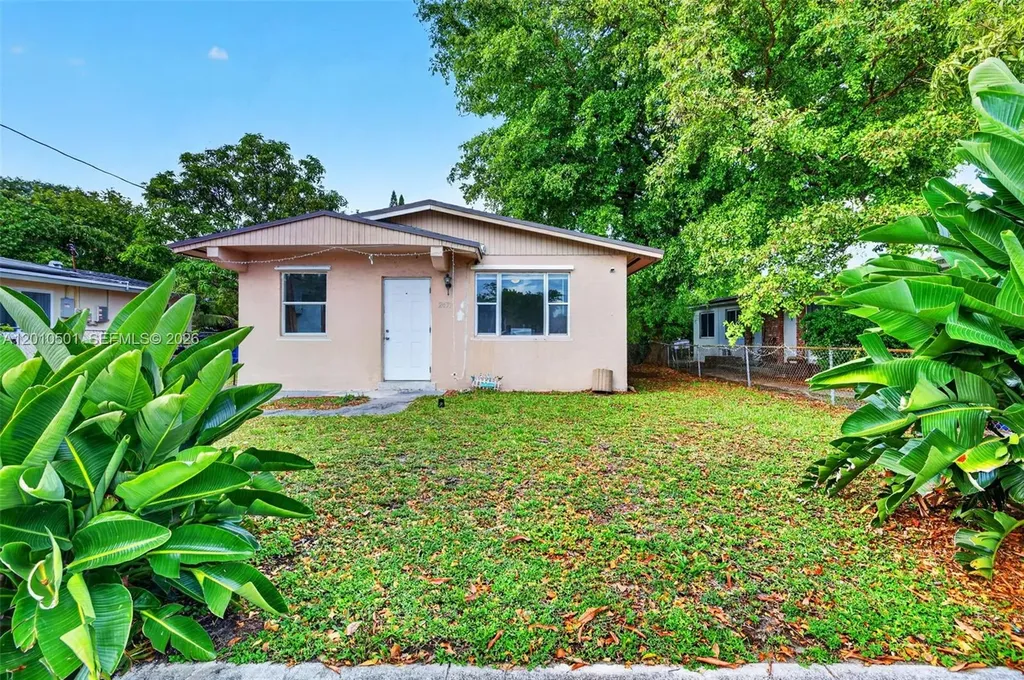 2437 NW 20th Street Fort Lauderdale FL 33311