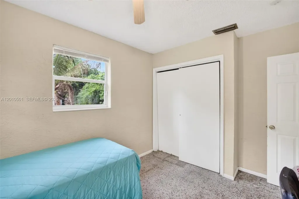 2437 NW 20th Street Fort Lauderdale FL 33311