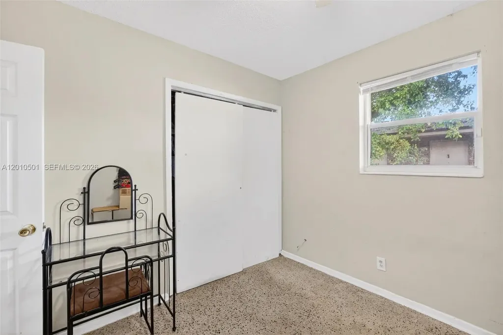 2437 NW 20th Street Fort Lauderdale FL 33311