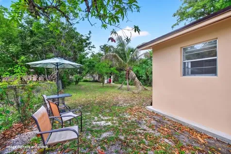 2437 NW 20th Street Fort Lauderdale FL 33311