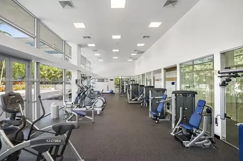 2950 NE 188th Street Aventura FL 33180