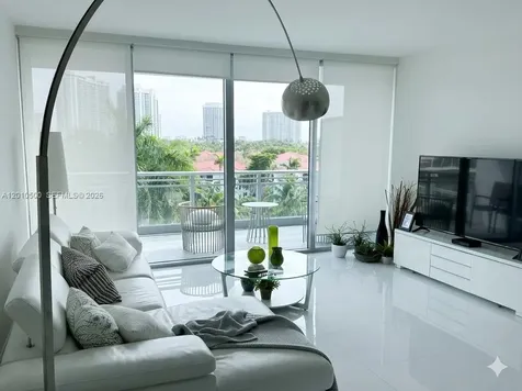 2950 NE 188th Street Aventura FL 33180